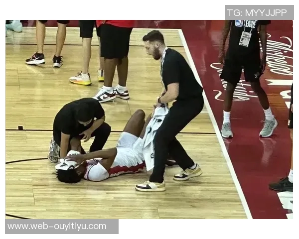 阿门汤普森罚球表现出色过去6场比赛21罚19中展现实力