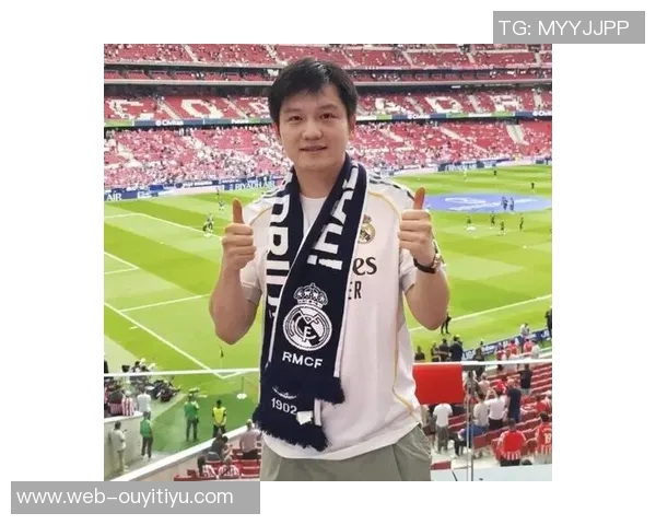 樊振东晒齐达内签名球衣照片期待未来与齐祖共踢足球的美好时刻