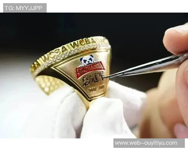 康大女篮佩奇领衔夺冠荣耀官方发布上赛季冠军戒指盛况