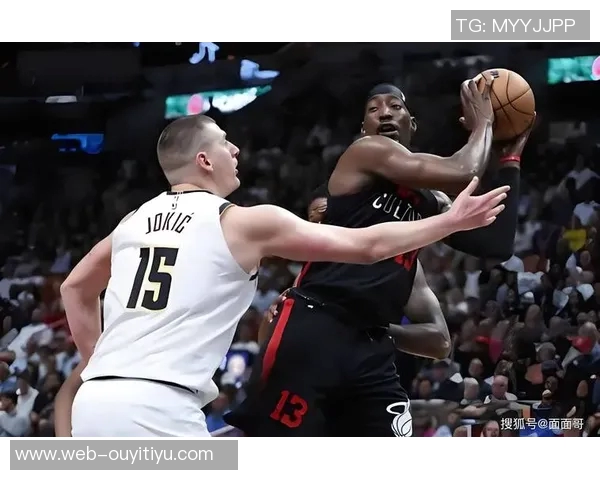 掘金上半场狂抢14个前场篮板热火仅得1个形成鲜明对比